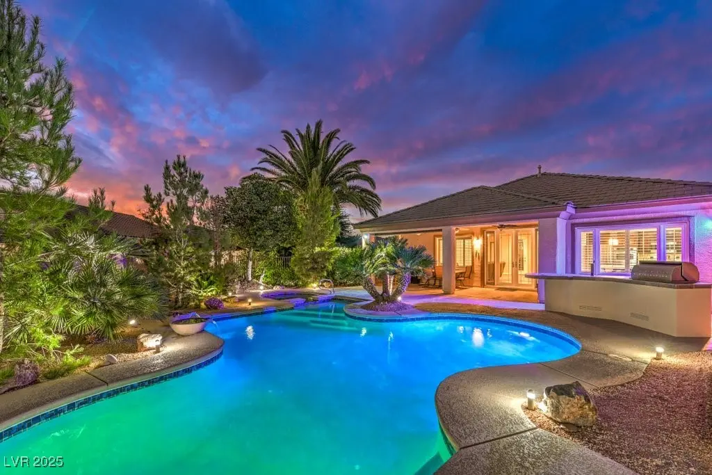 Photo of Listing #2744213