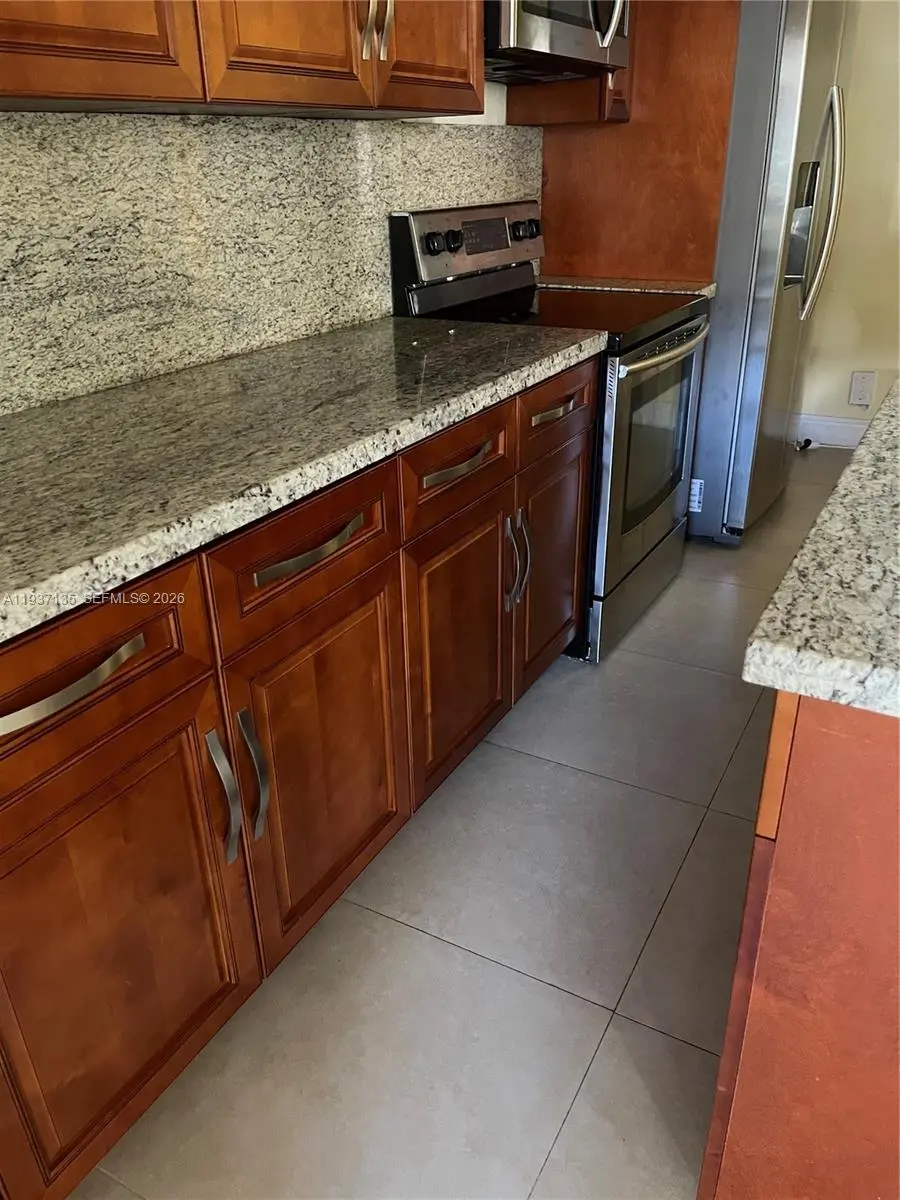 Photo of Listing #A11937135