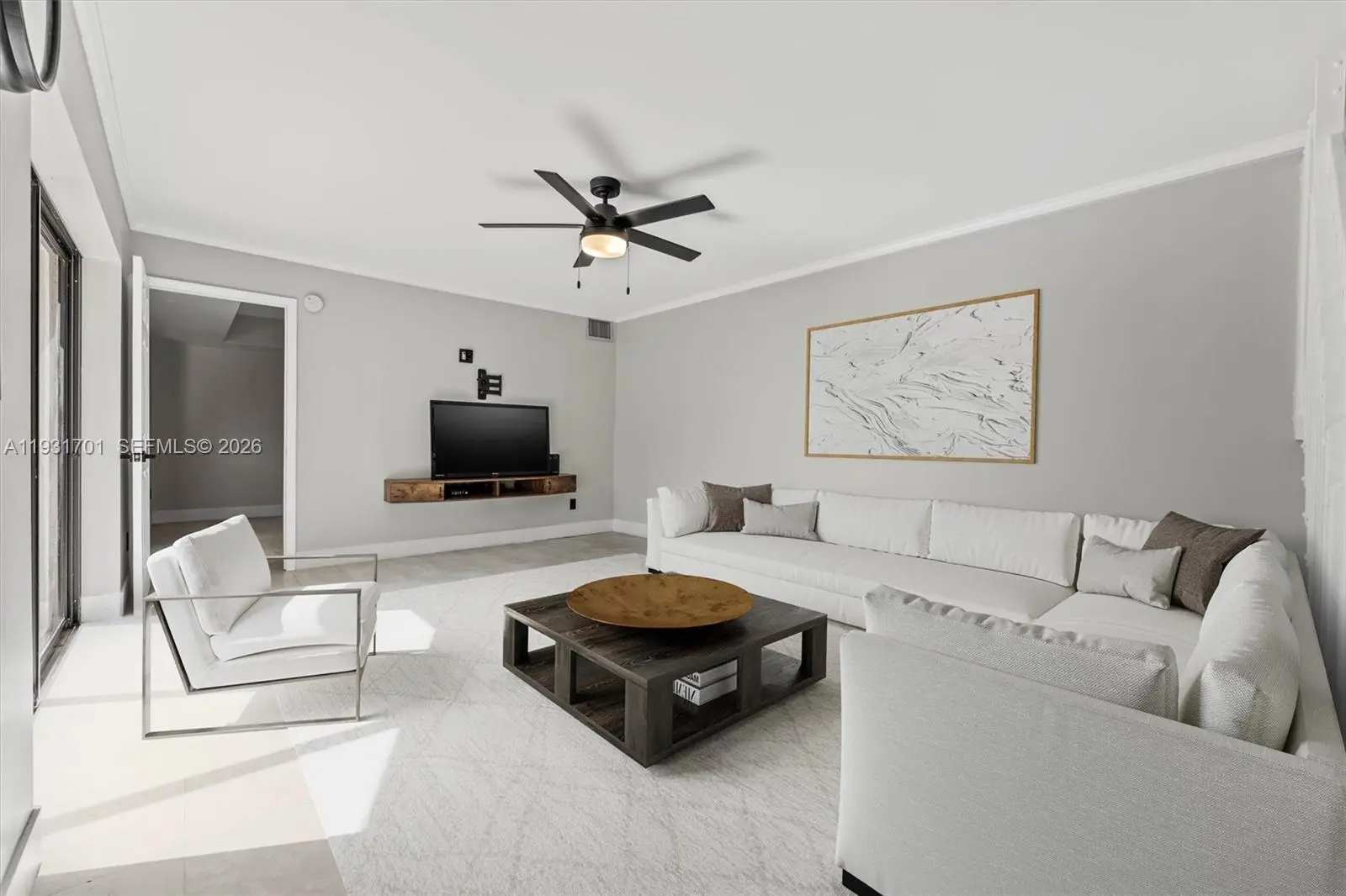 Photo of Listing #A11931701