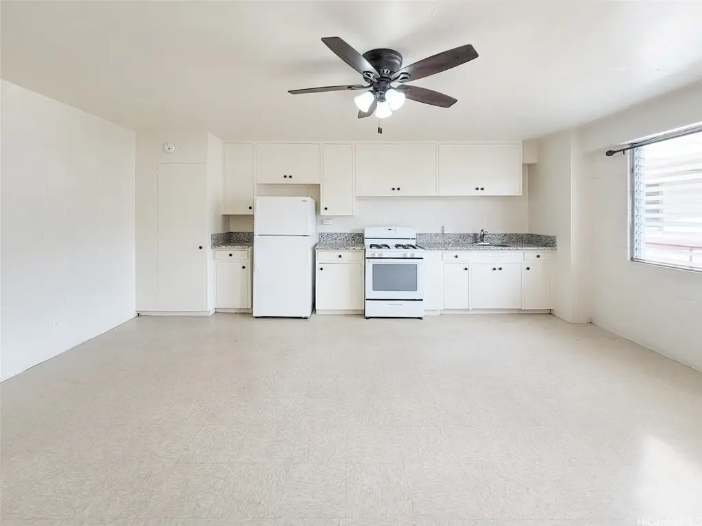 526 N School Street # 303, Honolulu