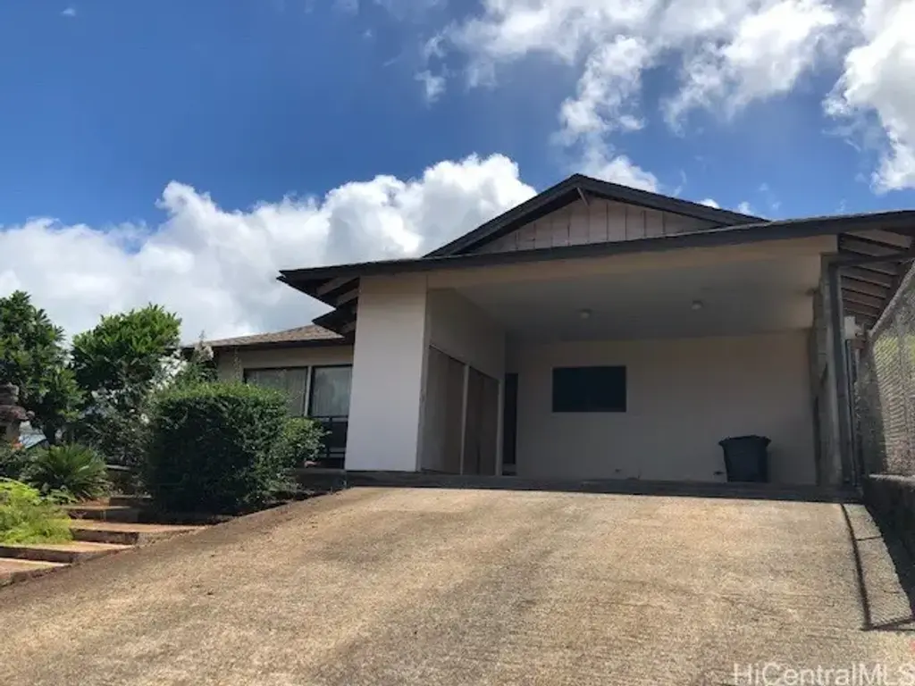 2950 Ala Puumalu Place, Honolulu
