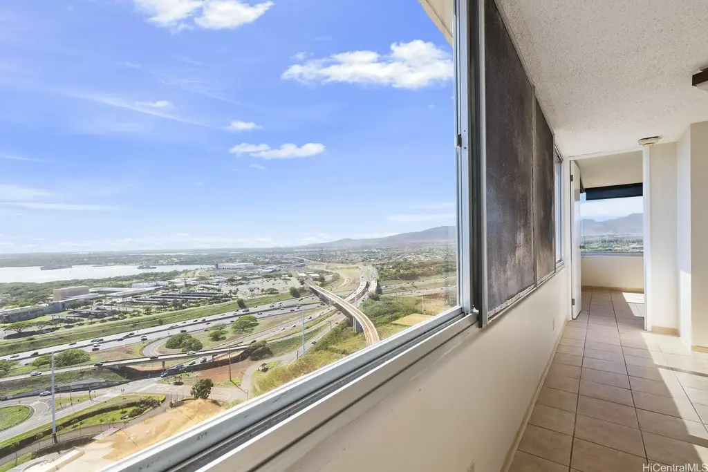 1060 Kamehameha Highway # 3302a, Pearl City