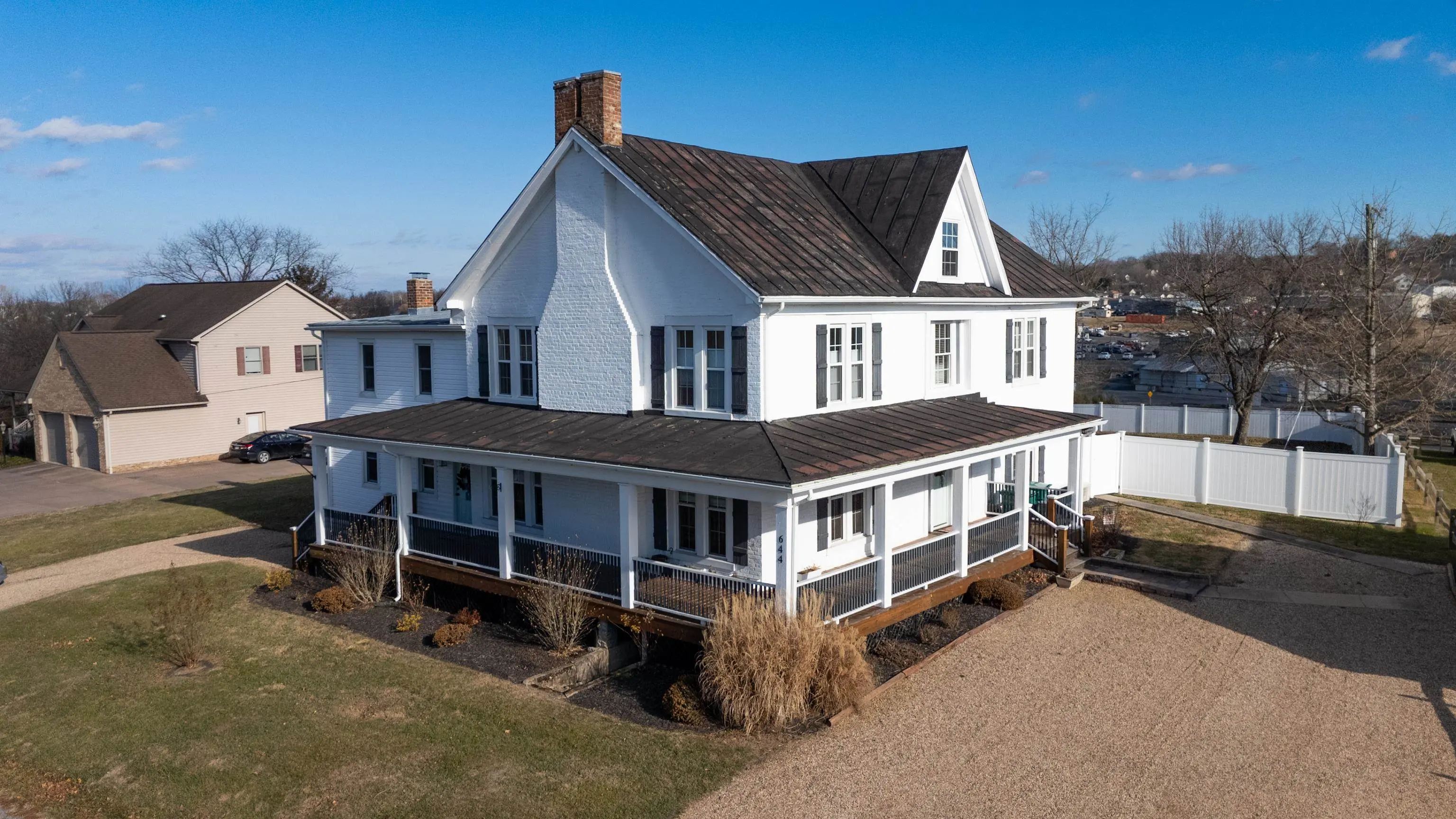 644 Early Dr, Broadway