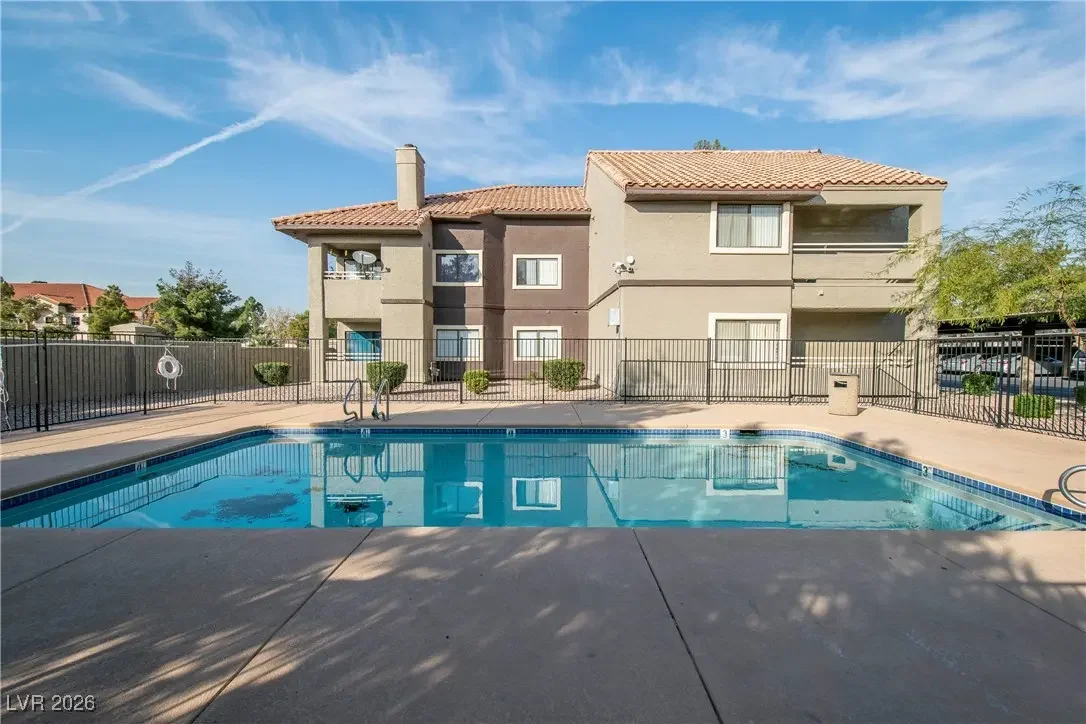 Photo of Listing #2744420