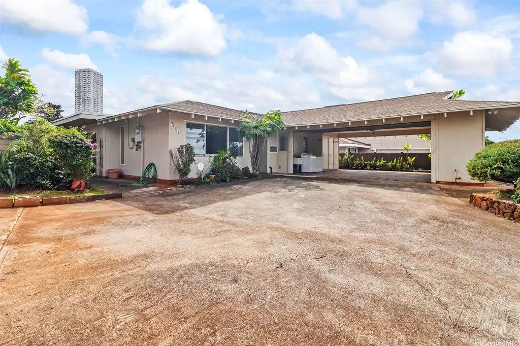 98-324 Puaalii Street, Aiea