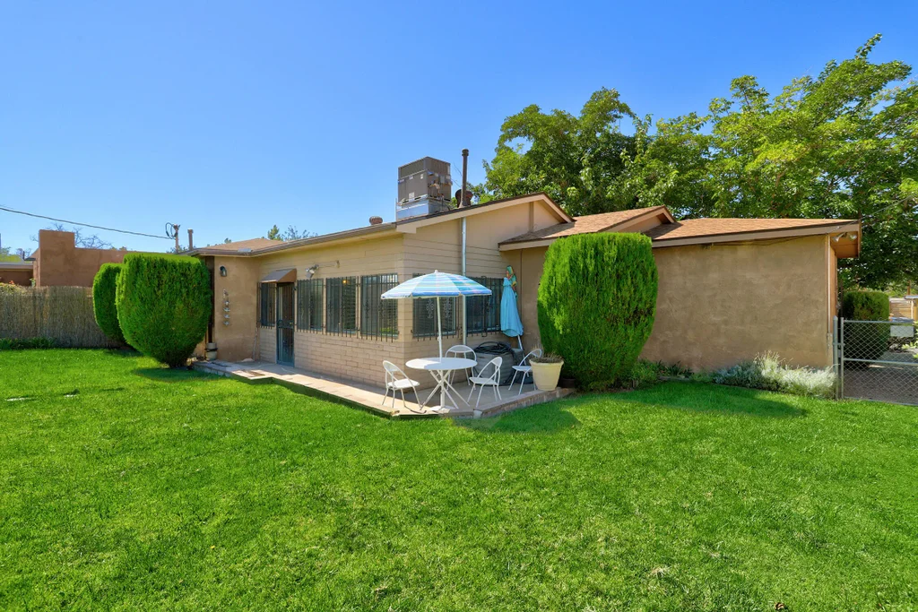 2930 Jefferson Street Ne, Albuquerque