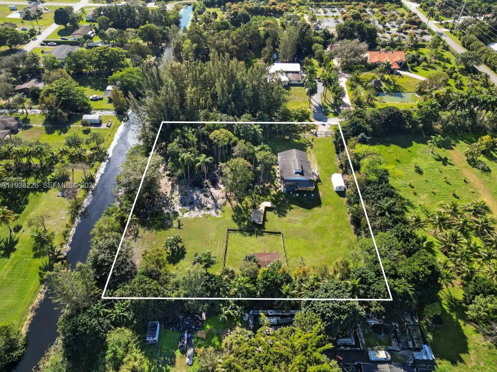 Photo of Listing #A11936226