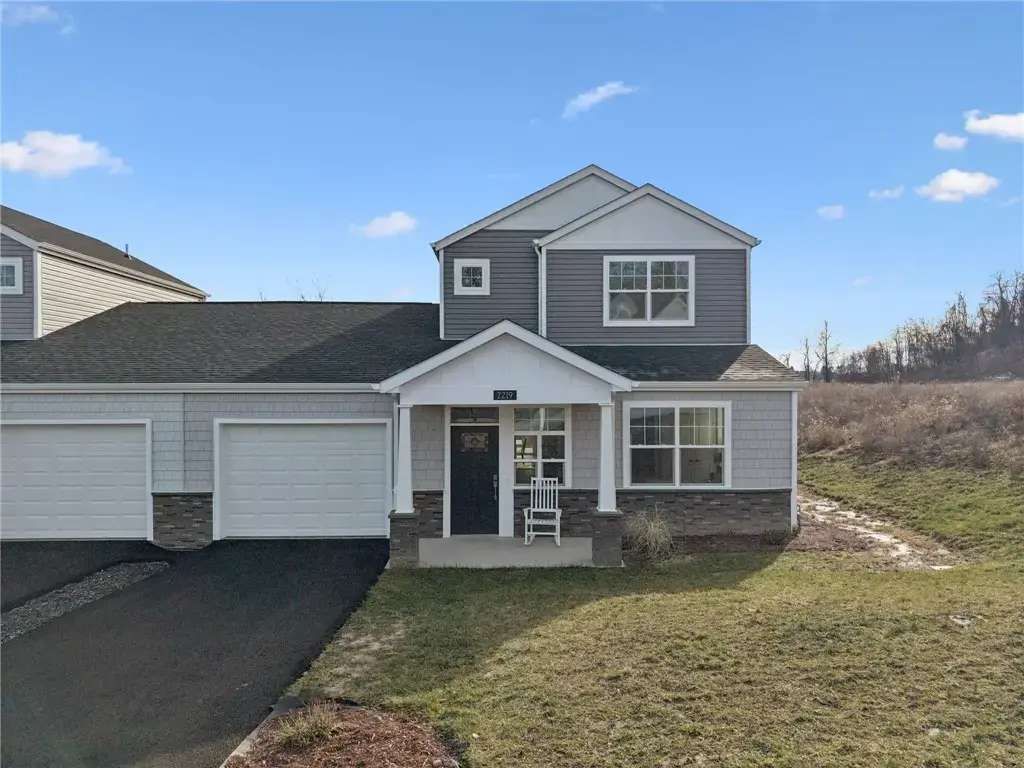 2219 Lebanon Drive , Elizabeth Twp/Boro