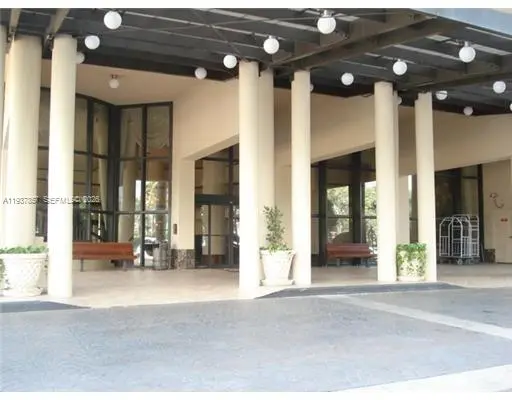 Photo of Listing #A11937857