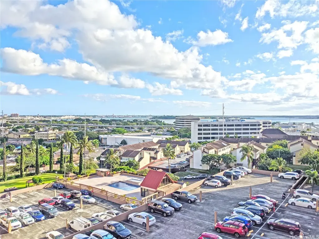98-487 Koauka Loop # B701, Aiea