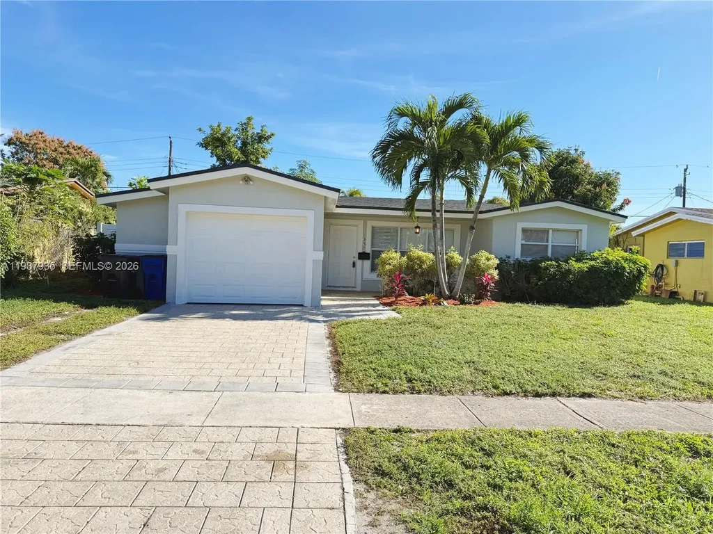 3570 Nw 36th Ave, Lauderdale Lakes
