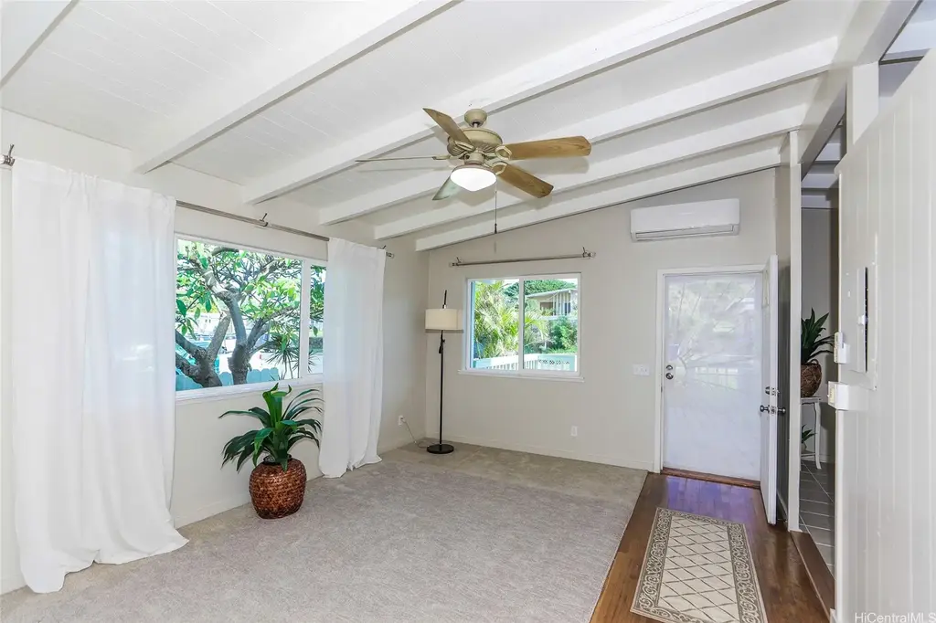 87-1977 Mohihi Street, Waianae