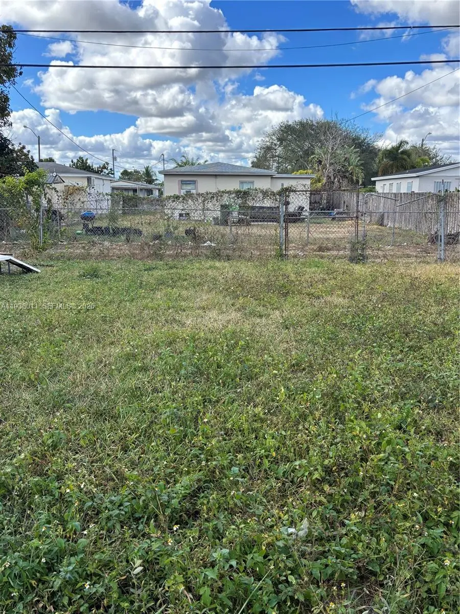 3 of 8 - 514 Nw 7th Avenue, Homestead, FL