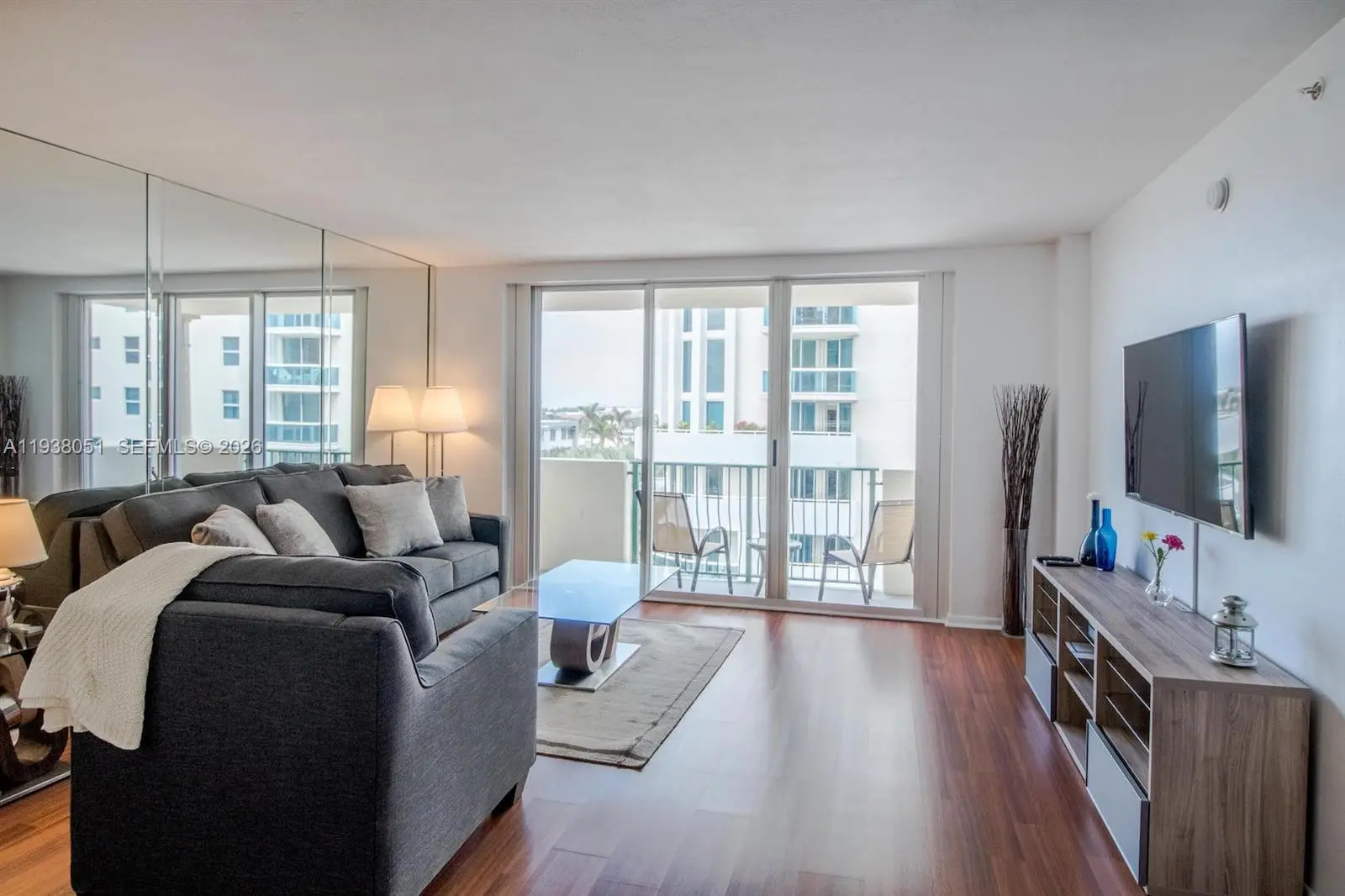 Photo of Listing #A11938051