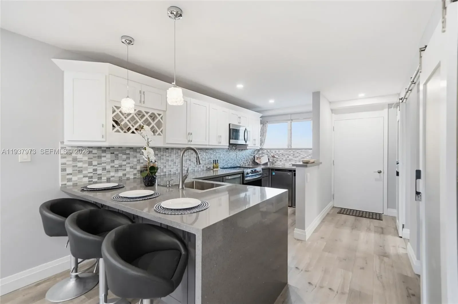 Photo of Listing #A11937973