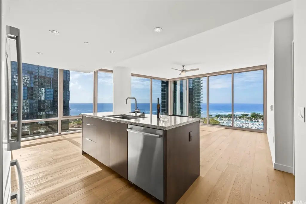 (unit #1900) 1001 Queen Street, Honolulu