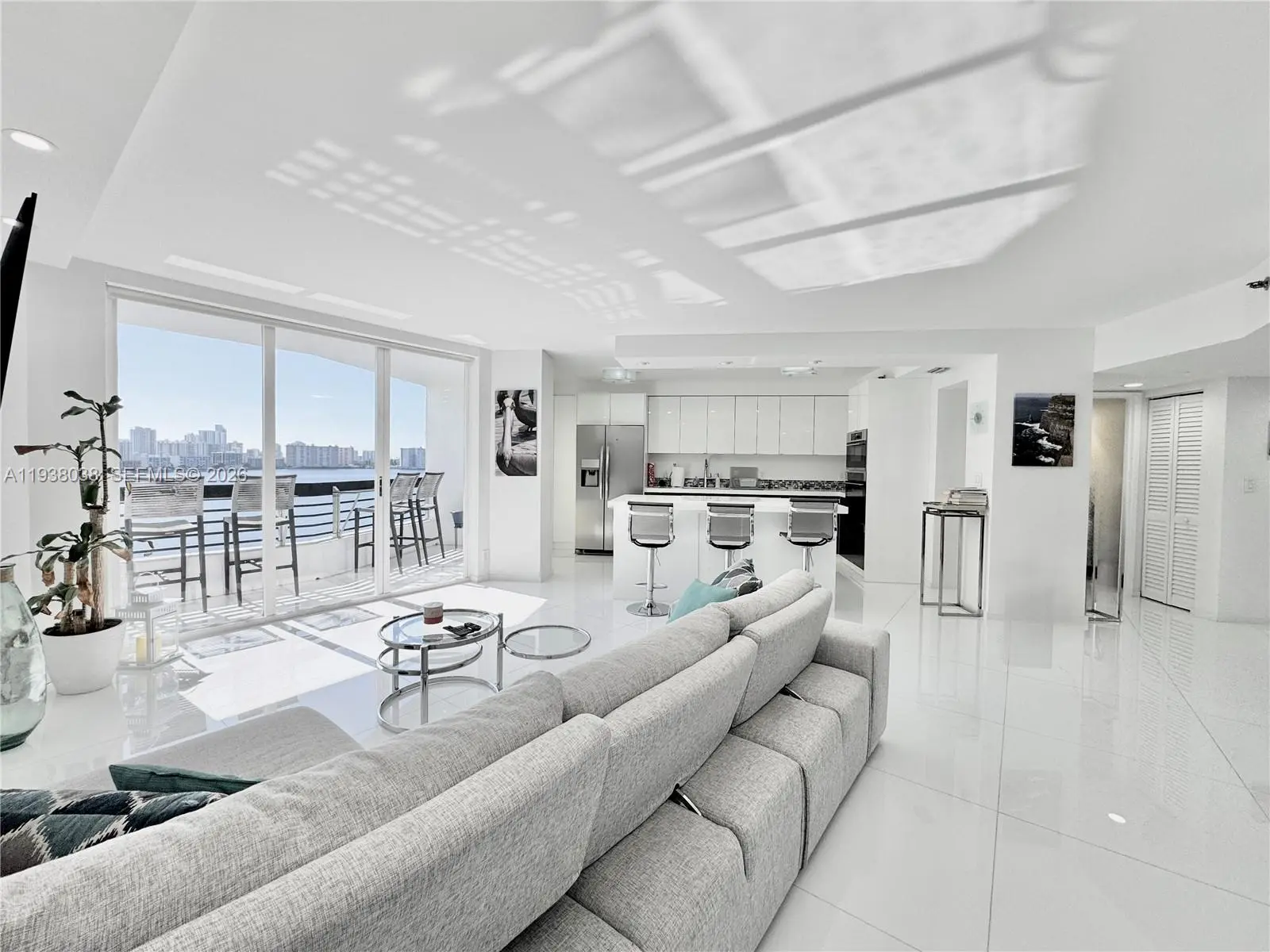 Photo of Listing #A11938038