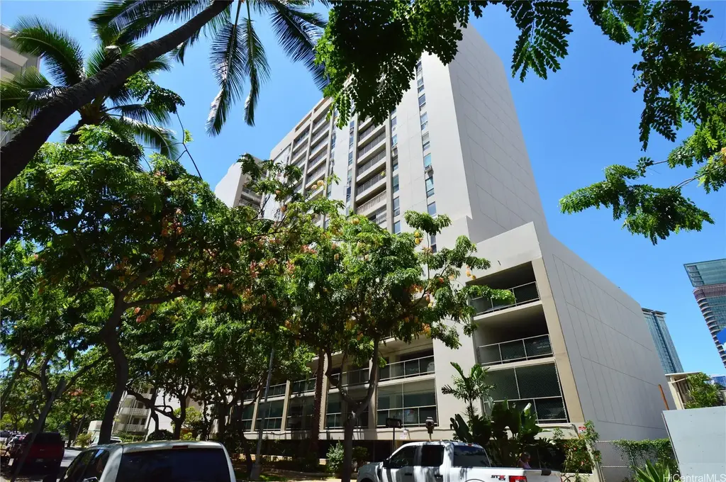 430 Keoniana Street # 1005, Honolulu