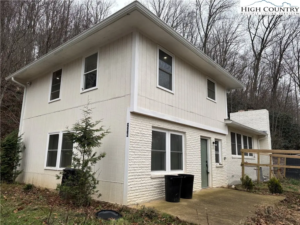 206 Bryant Combs Road, Sugar Grove