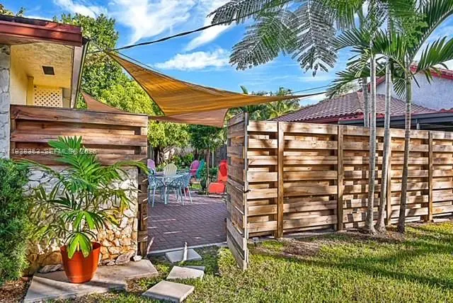 Photo of Listing #A11938353