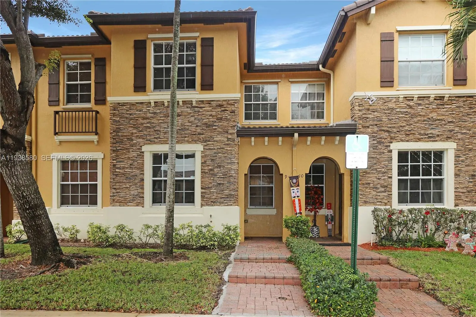 Photo of Listing #A11938580