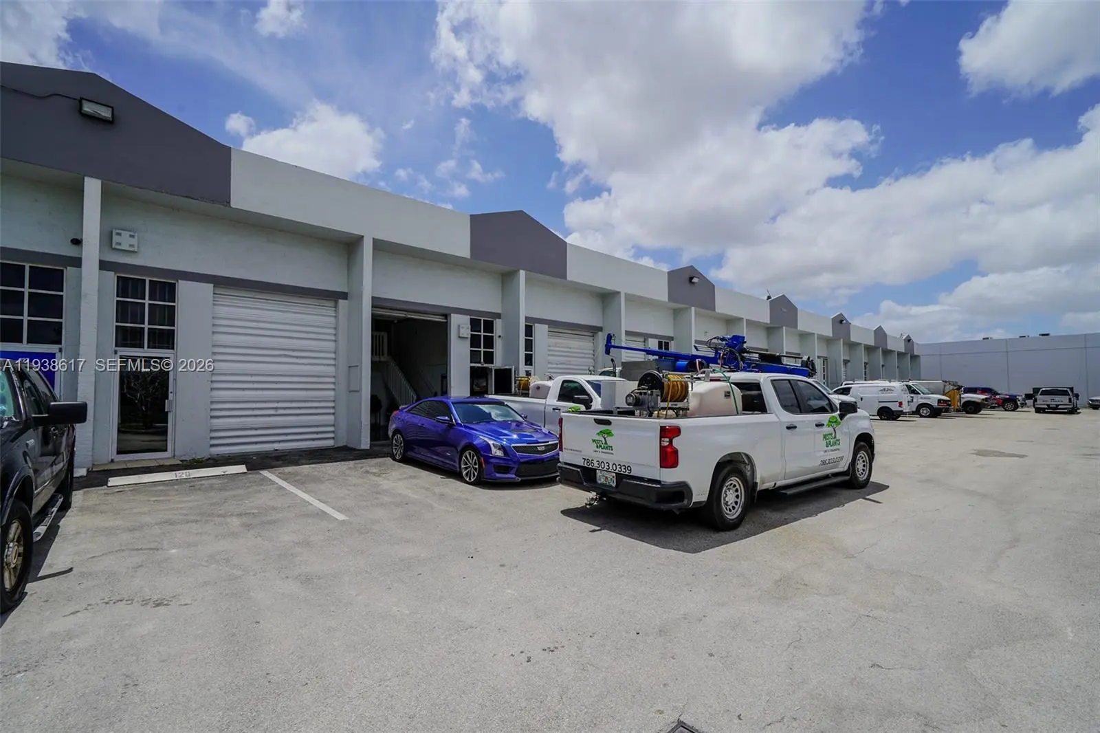 Photo of Listing #A11938617