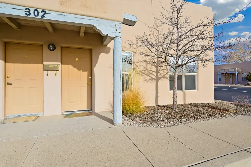 1925 Aspen Drive # 302b, Santa Fe
