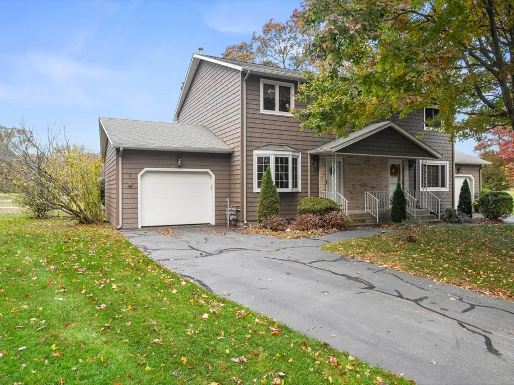 9 Caddy Rock Rd # A, North Kingstown
