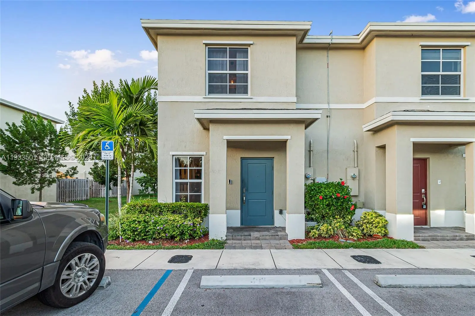 Photo of Listing #A11933501