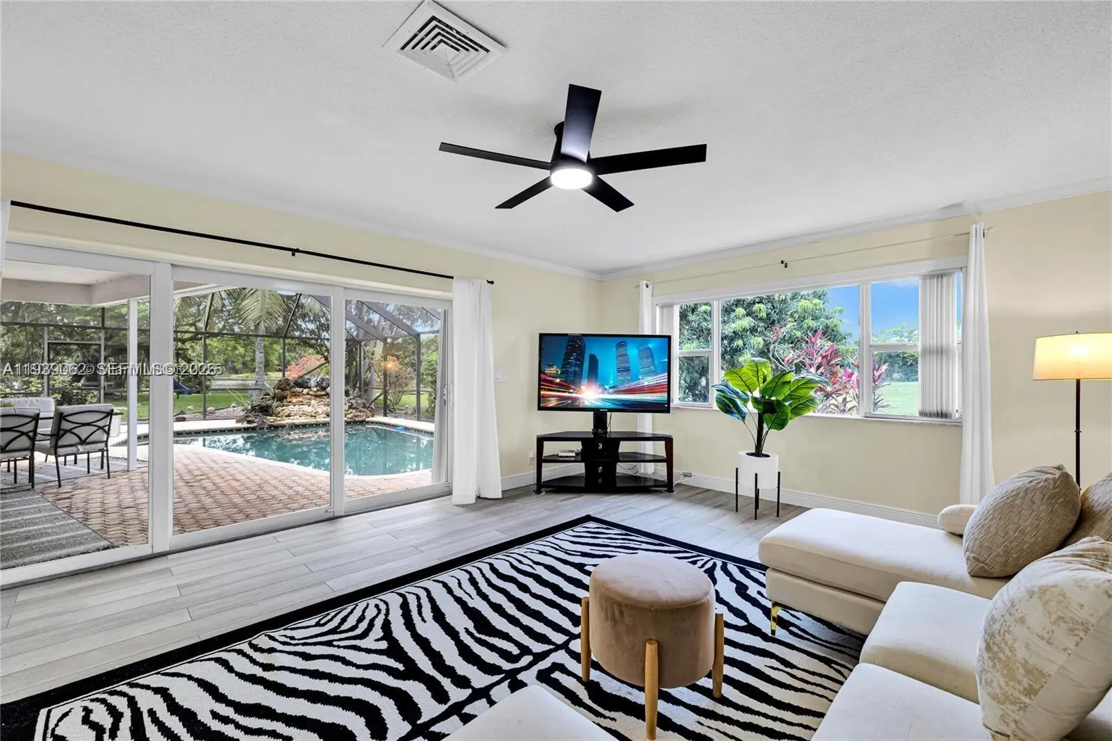 Photo of Listing #A11939062