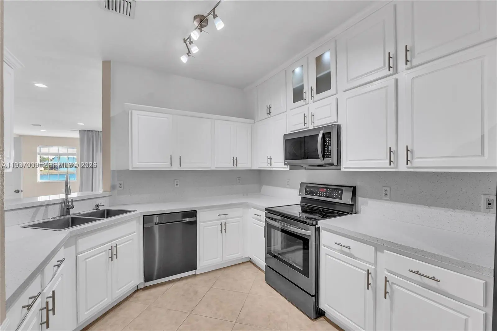 Photo of Listing #A11937009