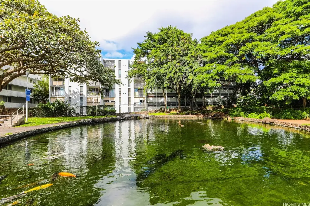 647 Kunawai Lane # B203, Honolulu