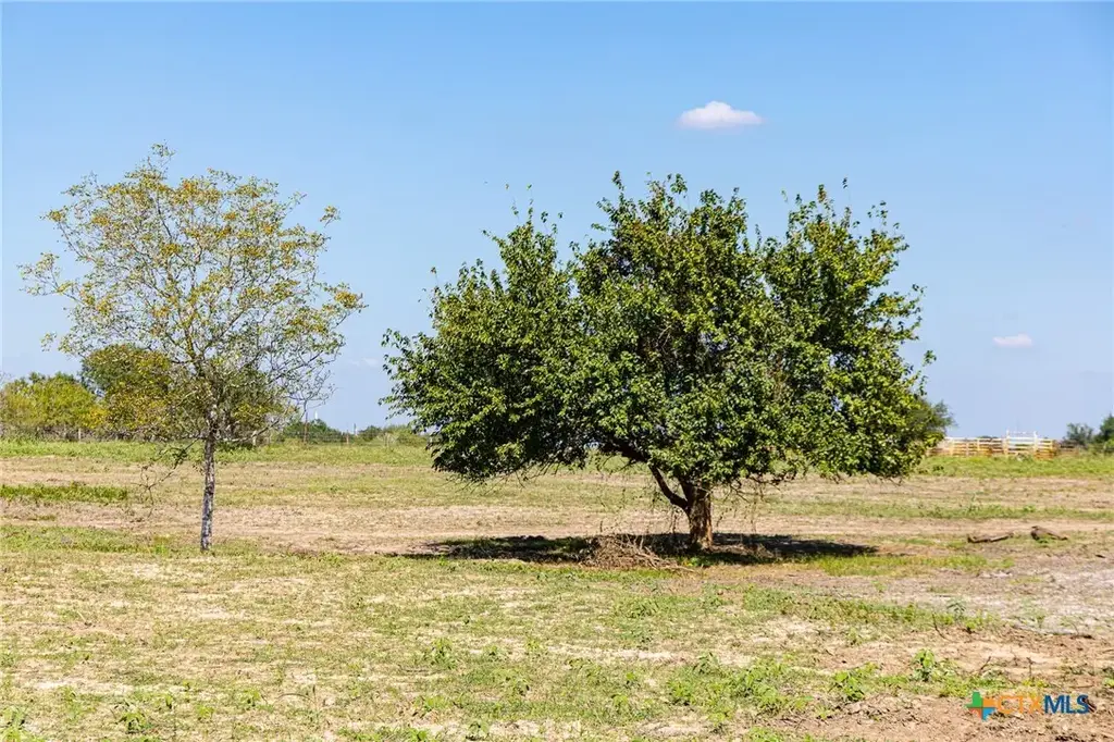 234 Cr 430 Tract 6, Hallettsville