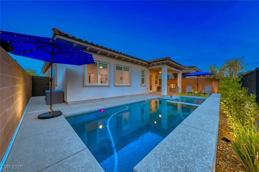 Photo of Listing #2745035