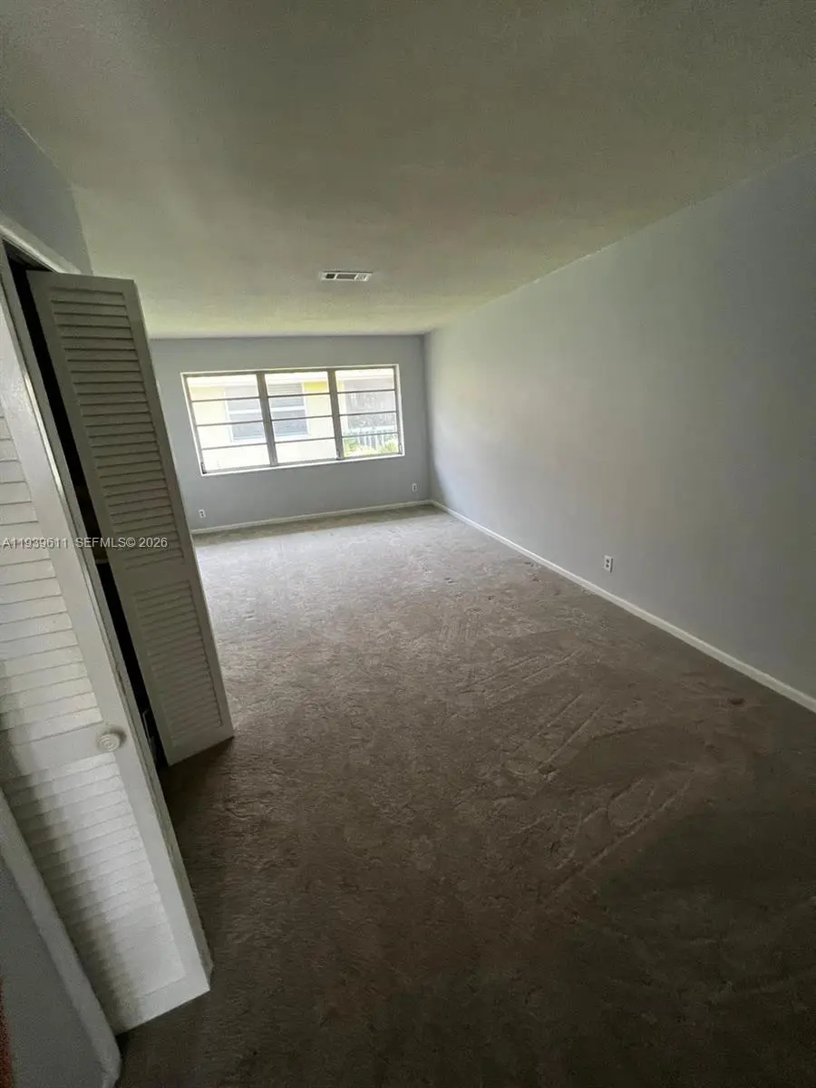 4 of 18 - 2701 Ne 1st Street #203, Pompano Beach, FL