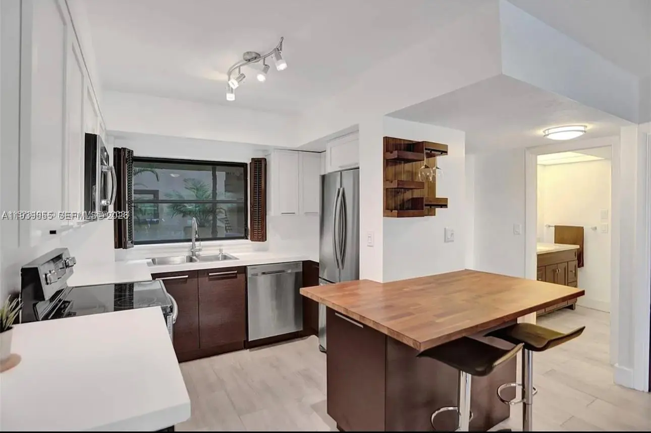 Photo of Listing #A11939655