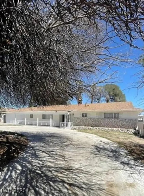 Photo of Listing #2745390