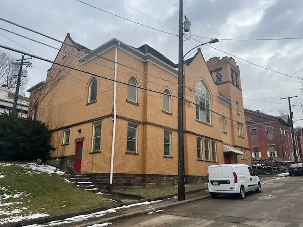 106 Fourth Street, Fayette City