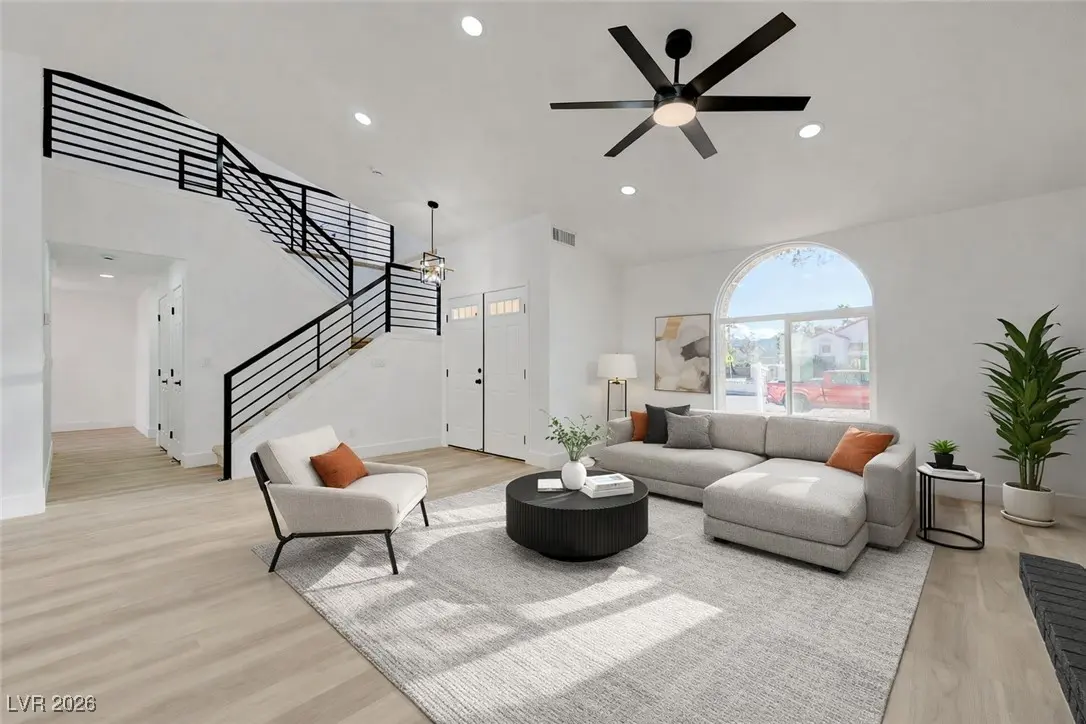 Photo of Listing #2744744