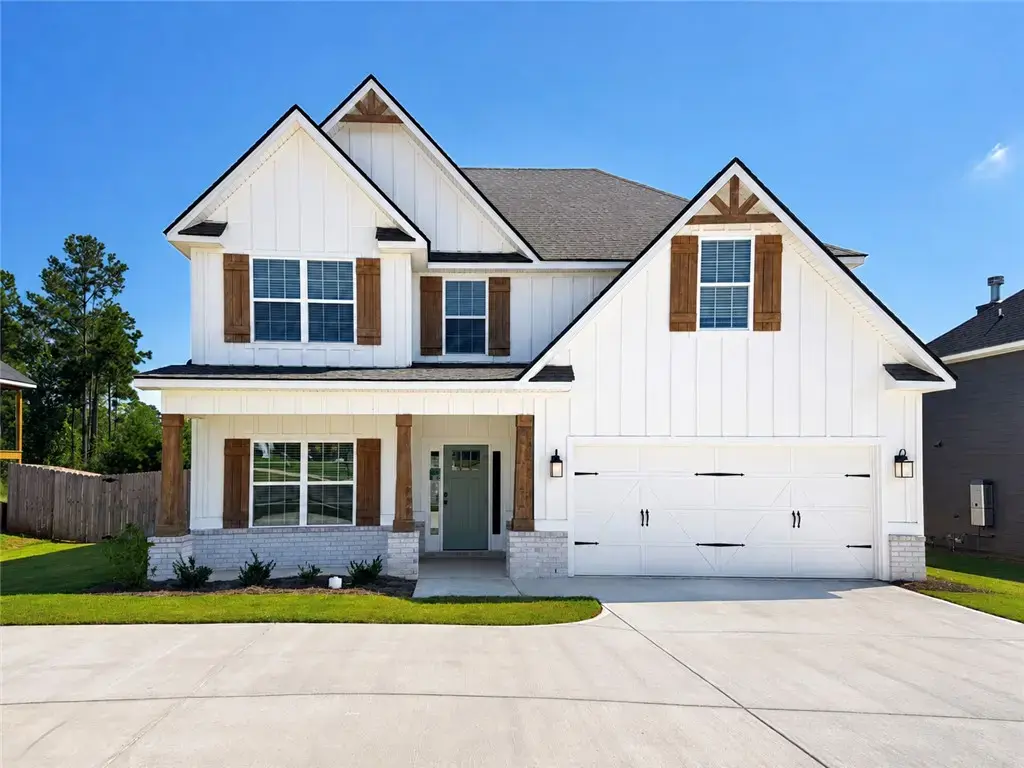 1459 Academy Dr, Auburn