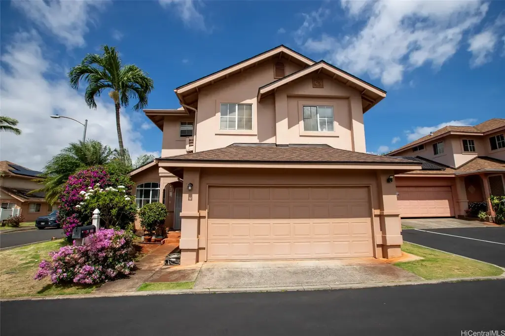 94-212 Huewai Place # 61, Waipahu