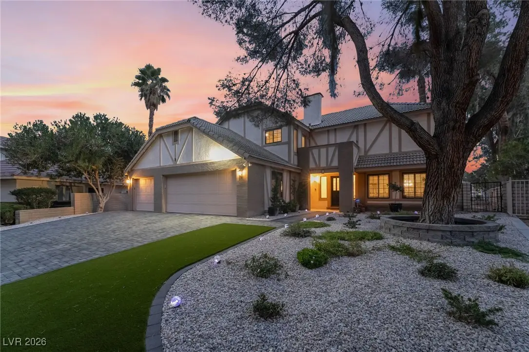 Photo of Listing #2745197