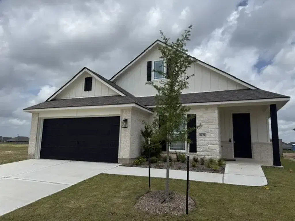 1227 Patriot Drive, College Station