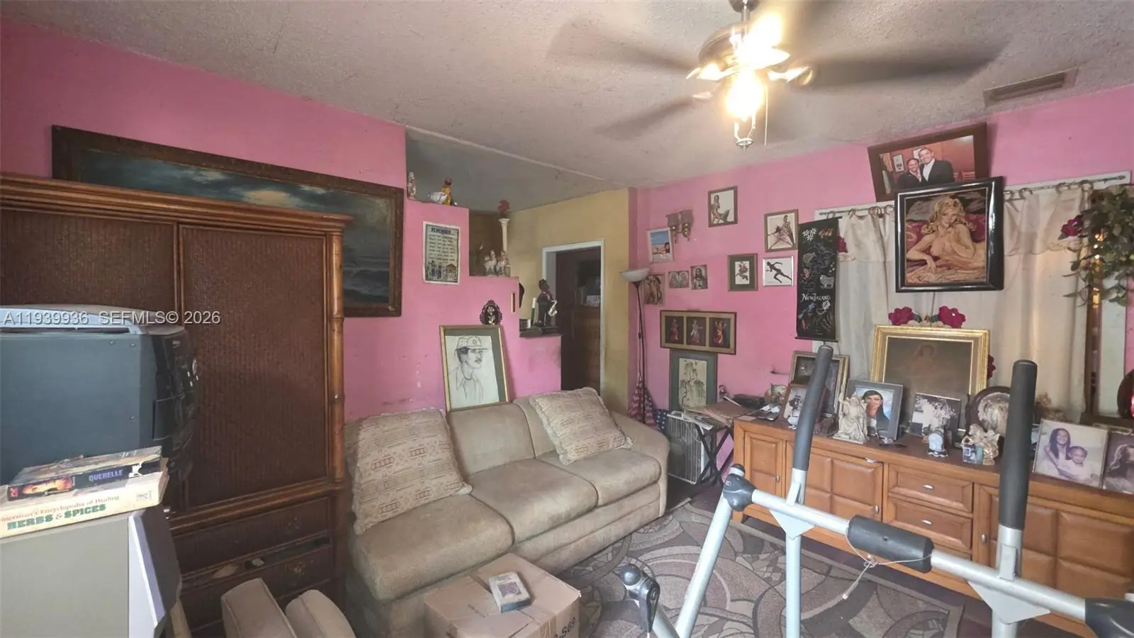 Photo of Listing #A11939936