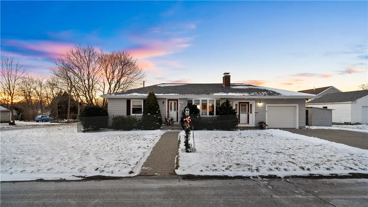 29 Robert St, Tiverton