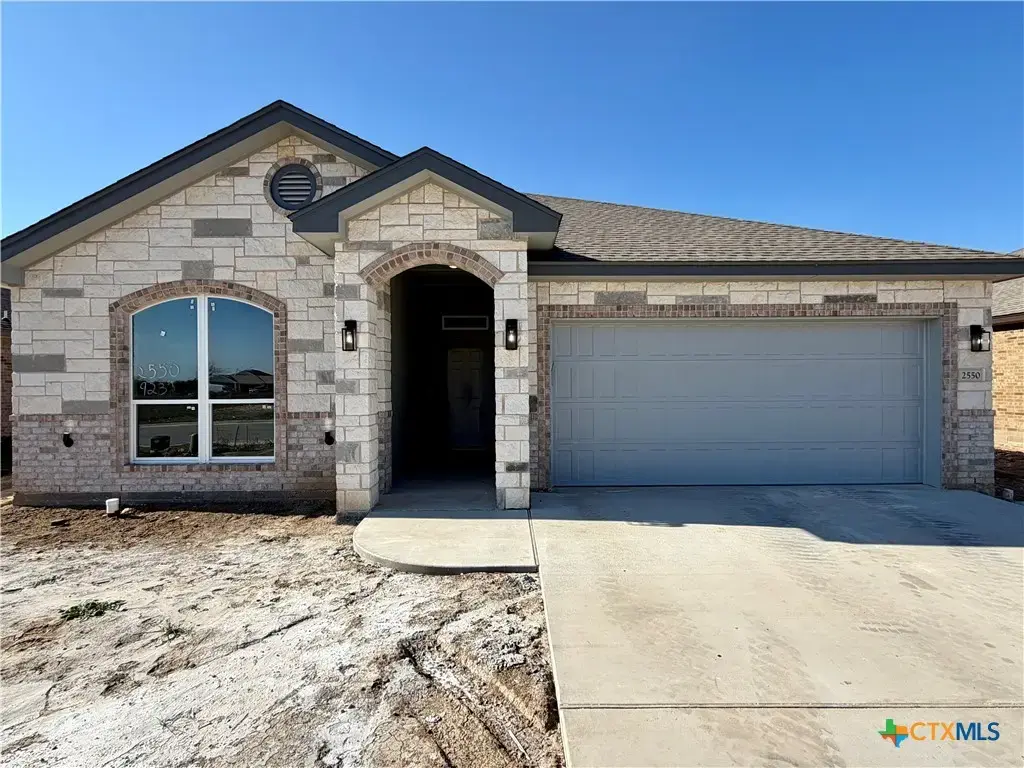 2550 Settlers Oak Drive, Belton