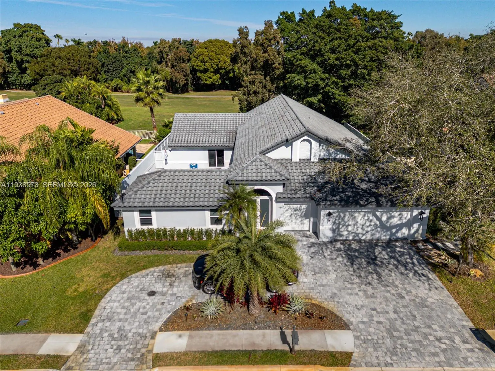 Photo of Listing #A11938573