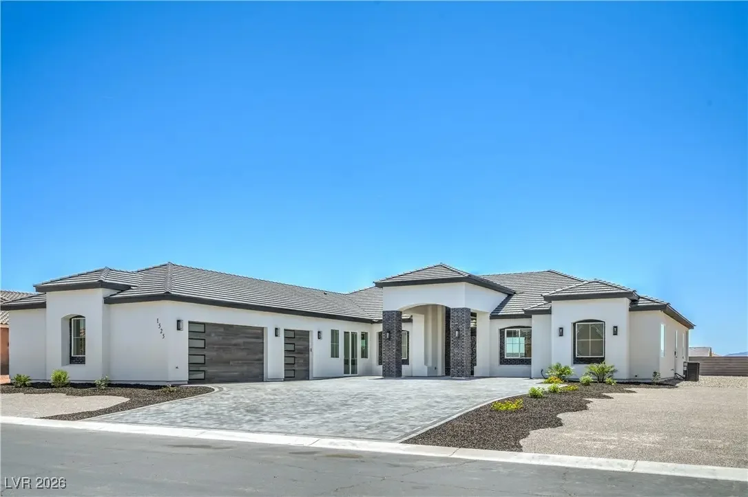 Photo of Listing #2745851