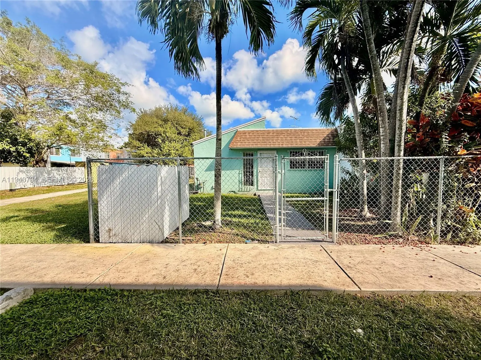 Photo of Listing #A11940794