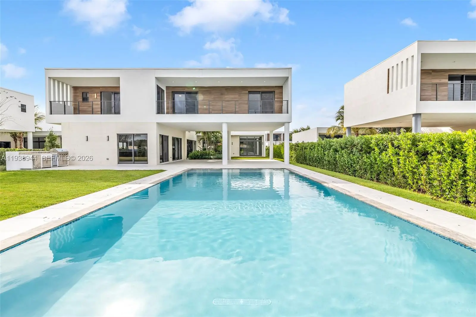 Photo of Listing #A11938944